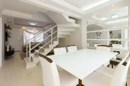 Sobrado com 3 Quartos à venda, 137m² no Boqueirão, Curitiba
