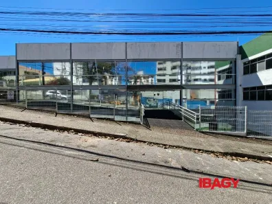 Prédio Comercial para alugar, 5180m² no Estreito, Florianópolis