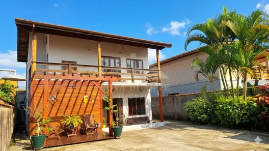 Sobrado com 3 Quartos à venda, 152m² no Recanto Som do Mar, Caraguatatuba