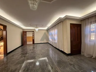 Casa com 4 Quartos para alugar, 360m² no Centro, Itapetininga
