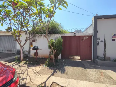 Casa com 3 Quartos à venda, 117m² no Setor Gentil Meireles, Goiânia