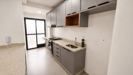 Apartamento com 3 Quartos para alugar, 83m² no Jardim Jacyra, Americana