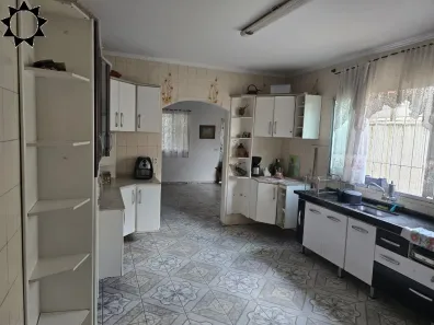Casa com 3 Quartos à venda, 250m² no Quitaúna, Osasco