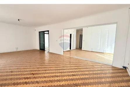 Casa com 4 Quartos para alugar, 300m² no Nova Campinas, Campinas