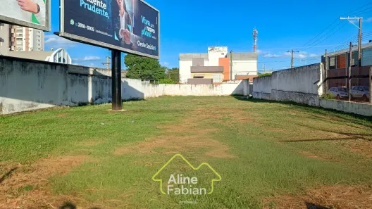 Imóvel Comercial à venda, 700m² no Jardim Bongiovani, Presidente Prudente