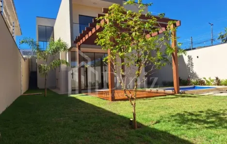 Sobrado com 3 Quartos à venda, 170m² no Centro, Anápolis