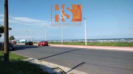 Sobrado com 3 Quartos à venda, 220m² no Jardim Icaraiba, Peruíbe
