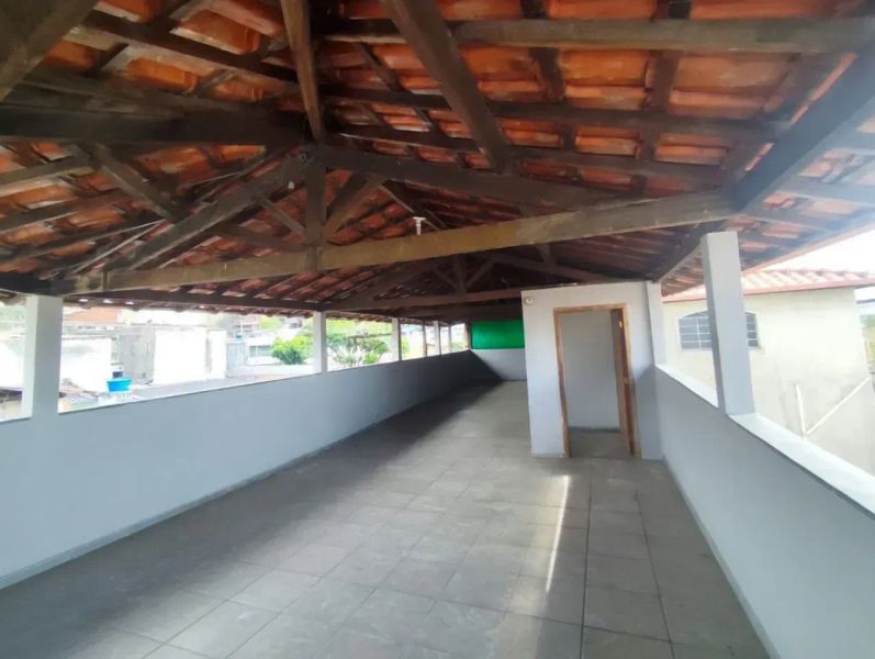 Casa com 3 quartos — Glória, Belo Horizonte