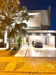 Casa de Condomínio com 3 Quartos à venda, 270m² no Jardim Imperial, Cuiabá