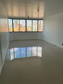 Sala Comercial à venda, 53m² no Centro, Curitiba