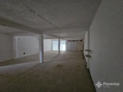 Ponto Comercial para alugar, 300m² no Boca do Rio, Salvador