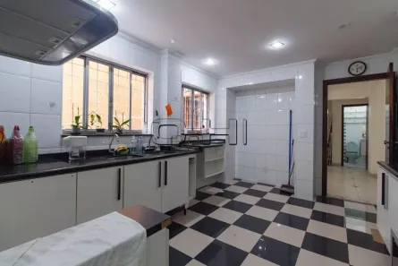 Casa com 4 Quartos para alugar, 350m² no Vila Mariana, São Paulo