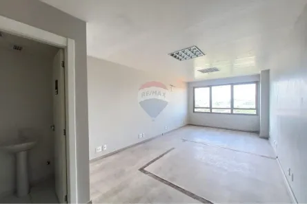 Sala Comercial à venda, 29m² no Del Castilho, Rio de Janeiro