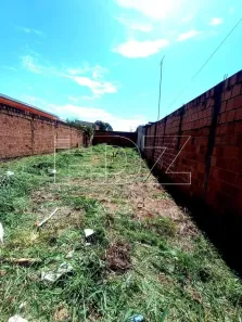 Lote/Terreno à venda, 195m² no Jardim Maria Luiza, Araraquara