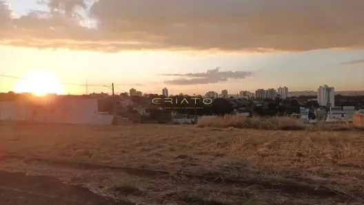 Lote/Terreno à venda, 360m² no Residencial Jardins do Lago, Anápolis