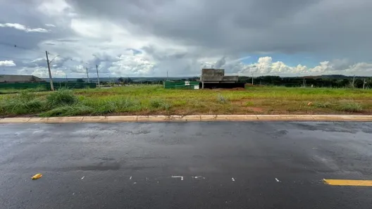Lote/Terreno à venda, 387m² no Condomínio Residencial Vinhas Anápolis, Anápolis