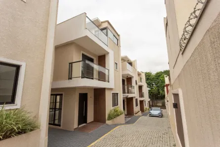 Sobrado com 3 Quartos à venda, 204m² no Jardim Social, Curitiba