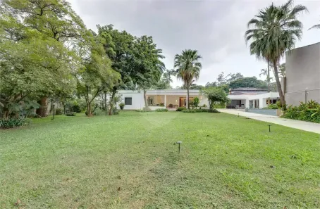 Casa com 4 Quartos para alugar, 800m² no Santo Amaro, São Paulo