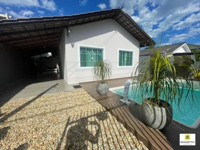 Casa com 2 Quartos à venda, 137m² no Adhemar Garcia, Joinville