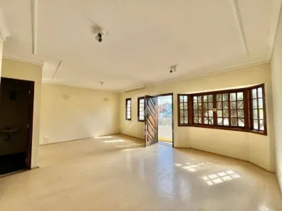Casa com 3 Quartos para alugar, 175m² no Atibaia Jardim, Atibaia