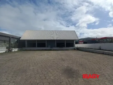 Galpão/Depósito/Armazém para alugar, 1850m² no Rio Caveiras, Biguaçu