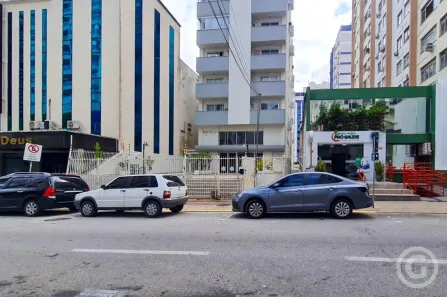 Apartamento com 2 Quartos para alugar, 70m² no Centro, Florianópolis