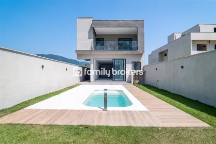Casa com 3 Quartos à venda, 255m² no Guaratiba, Rio de Janeiro
