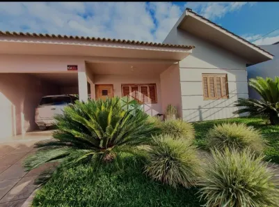 Casa com 4 Quartos à venda, 165m² no Camobi, Santa Maria