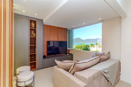 Apartamento com 2 Quartos à venda, 60m² no Centro, Balneário Camboriú