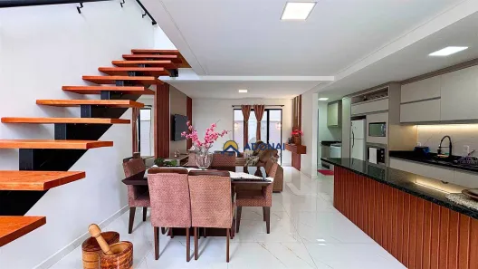 Sobrado com 3 Quartos à venda, 114m² no Brejatuba, Guaratuba