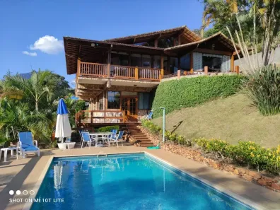 Casa com 3 Quartos à venda, 350m² no Itaipava, Petrópolis