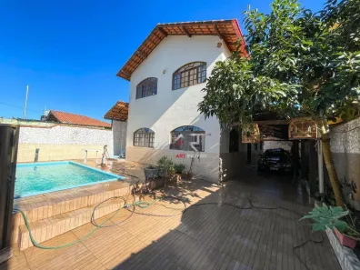 Casa com 4 Quartos à venda, 300m² no Recanto da Sereia, Guarapari