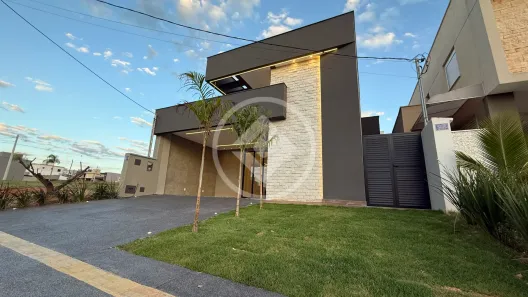 Casa de Condomínio com 3 Quartos à venda, 147m² no Jardins Capri, Senador Canedo