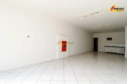 Ponto Comercial para alugar, 45m² no Morada Nova, Divinópolis