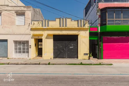 Ponto Comercial com 2 Quartos para alugar, 215m² no Centro, Pelotas