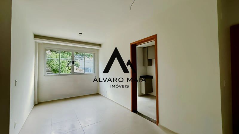 Apartamento com 2 quartos — Santa Efigênia, Belo Horizonte