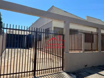 Casa com 2 Quartos para alugar, 65m² no Centro, Londrina