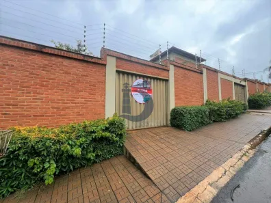 Imóvel Comercial com 4 Quartos à venda, 417m² no Jundiaí, Anápolis
