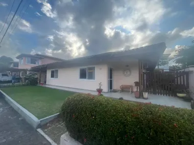 Casa com 4 Quartos à venda, 297m² no Recreio Ipitanga, Lauro de Freitas
