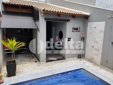 Casa com 3 Quartos à venda, 178m² no Bosque dos Buritis, Uberlândia