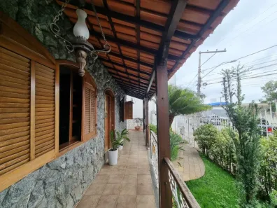 Casa com 3 Quartos à venda, 360m² no Flamengo, Contagem