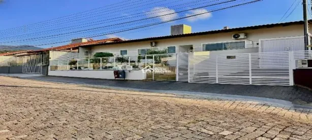 Casa com 3 Quartos à venda, 213m² no Velha, Blumenau