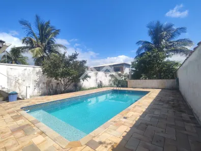Casa com 3 Quartos à venda, 227m² no Centro, Peruíbe