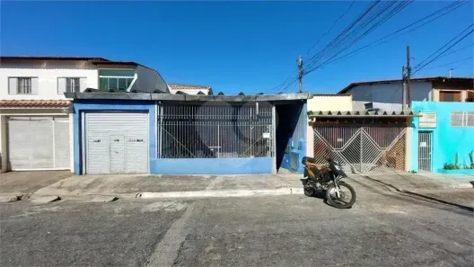 Casa com 14 Quartos à venda, 256m² no Vila Nivi, São Paulo