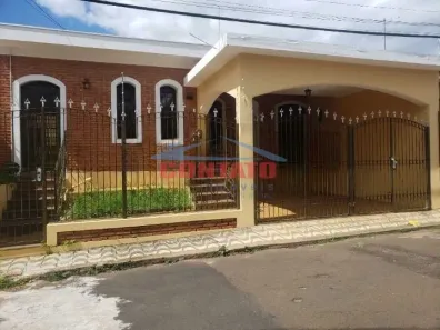 Casa com 3 Quartos à venda, 137m² no Cidade Jardim, São Carlos