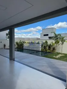 Sobrado com 4 Quartos à venda, 299m² no Residencial Goiânia Golfe Clube, Goiânia