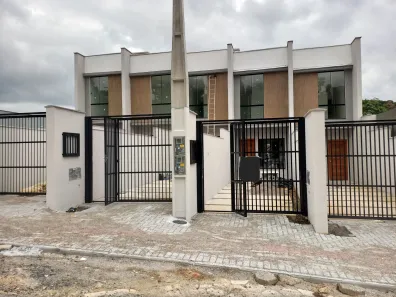 Sobrado com 3 Quartos à venda, 80m² no Nova Brasília, Joinville