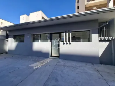 Imóvel Comercial com 5 Quartos para alugar, 255m² no Vila Itapura, Campinas