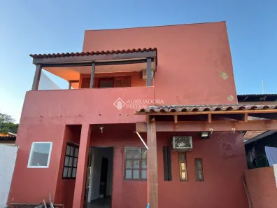 Casa com 2 Quartos para alugar, 100m² no Campo Novo, Porto Alegre