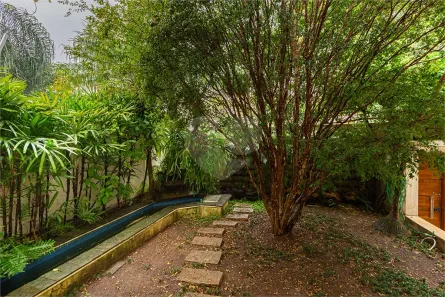 Casa com 4 Quartos à venda, 450m² no Pacaembu, São Paulo
